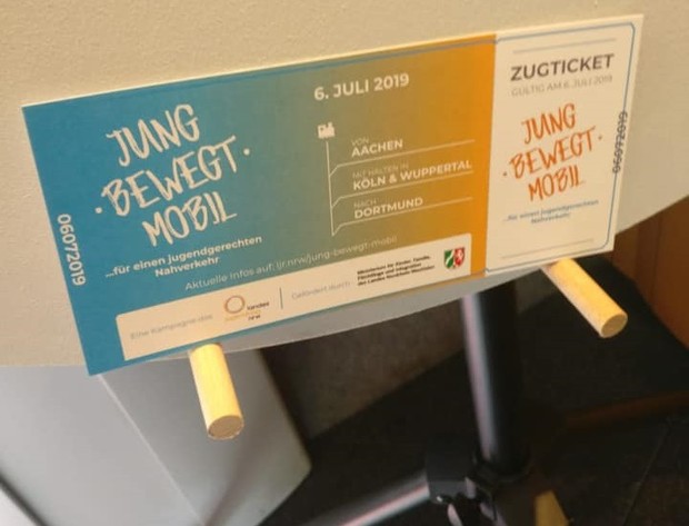 Bild eines Zugtickets der Sonderfahrt mit dem ICE in Zusammenarbeit mit dem LJR Bild eines Zugtickets der Sonderfahrt mit dem ICE in Zusammenarbeit mit dem LJR